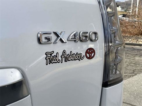 Used 2022 Lexus GX 460 Premium image 11