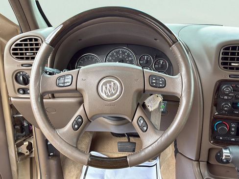 Used 2007 Buick Rainier CXL RWD image 28