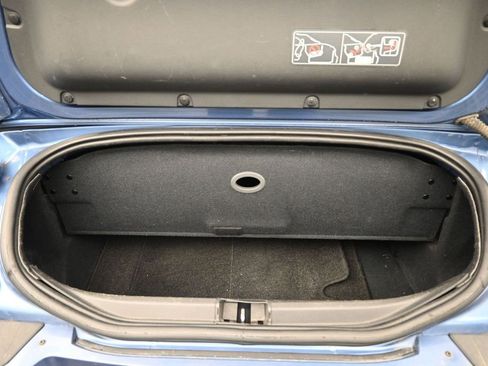 Used 2005 Chrysler Crossfire Limited RWD image 17
