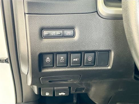 Used 2023 Nissan Murano SL w/ SL Moonroof Package image 10