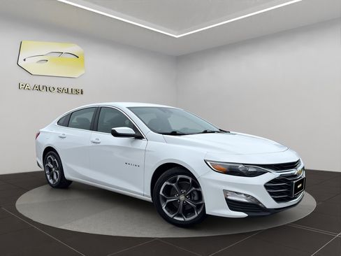 Used 2023 Chevrolet Malibu LT image 1