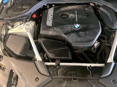 Used 2019 BMW 530i w/ Convenience Package RWD image 28