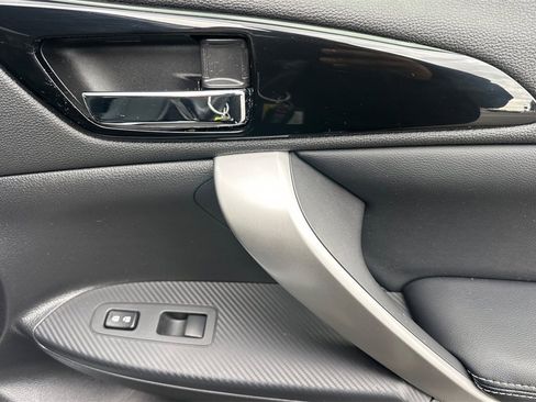 Used 2025 Mitsubishi Eclipse Cross SE image 21