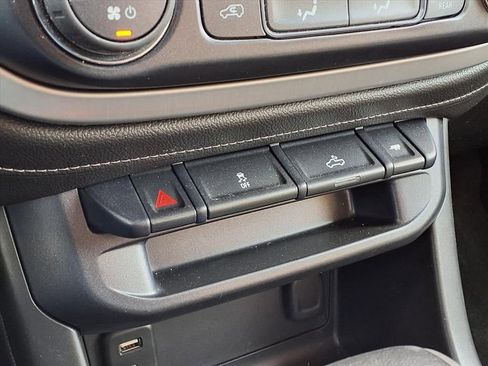 Used 2016 GMC Canyon SLE w/ SLE Convenience Package image 26