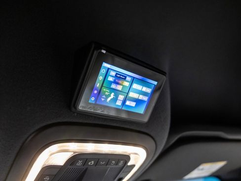 Used 2025 Mercedes-Benz Sprinter 3500 image 25