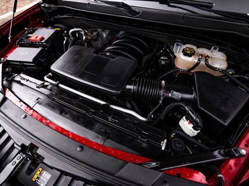 Used 2022 Chevrolet Tahoe Z71 w/ Luxury Package image 22