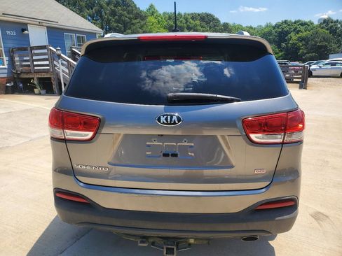Used 2016 Kia Sorento AWD image 10