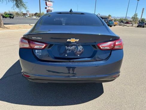 Used 2021 Chevrolet Malibu LT FWD image 7