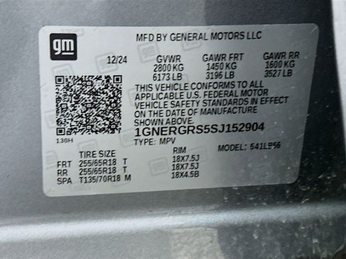 Used 2025 Chevrolet Traverse LT image 12