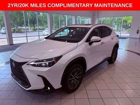 Used 2024 Lexus NX 250 FWD image 3