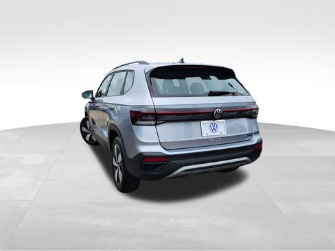 Used 2025 Volkswagen Taos S AWD/4WD image 5