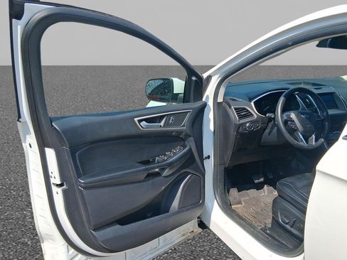 Used 2020 Ford Edge SEL w/ Cold Weather Package AWD/4WD image 6