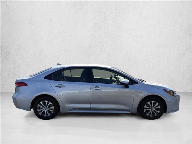 Certified 2021 Toyota Corolla LE FWD image 4