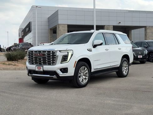 Used 2025 GMC Yukon Denali AWD/4WD image 7