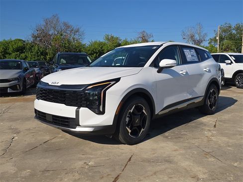 New 2026 Kia Sportage EX image 4