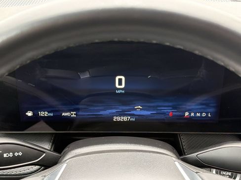 Used 2025 Chevrolet Equinox LT AWD/4WD image 21
