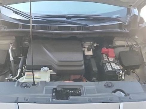 Used 2025 Nissan Leaf S FWD image 16