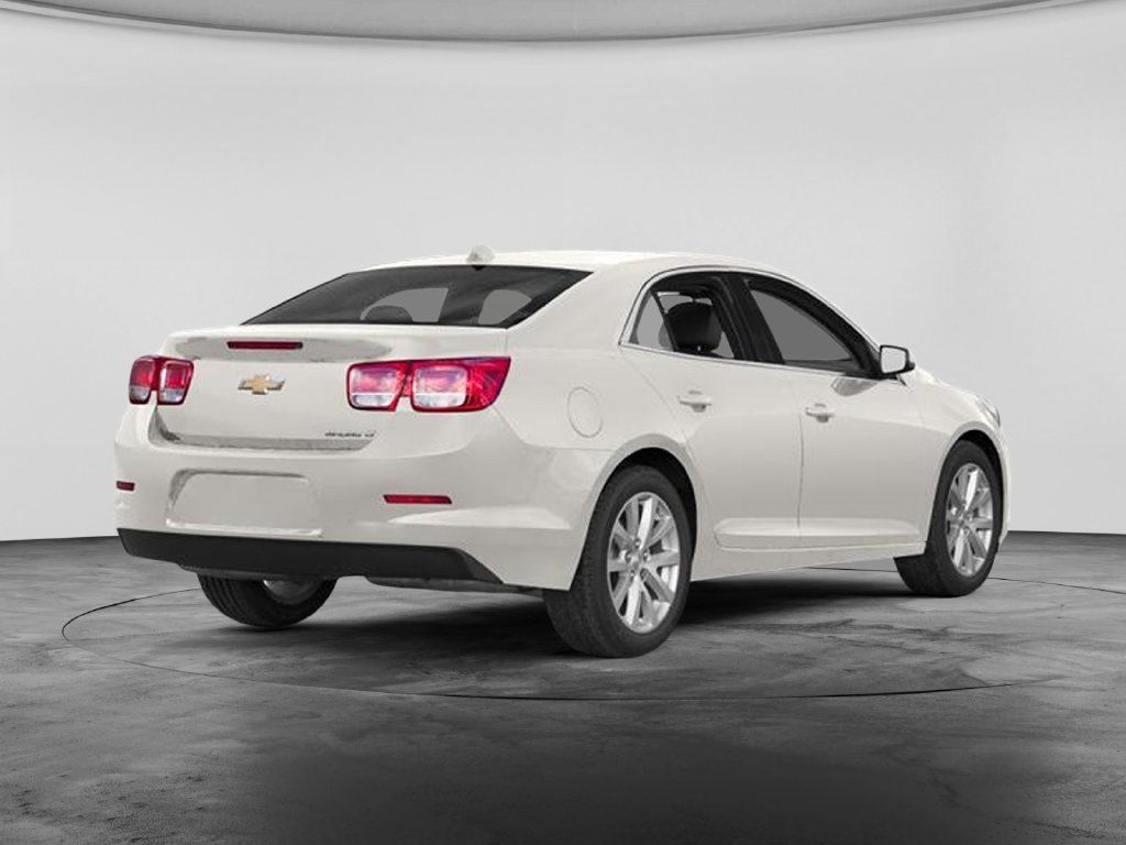 Used 2013 Chevrolet Malibu LT FWD image 2