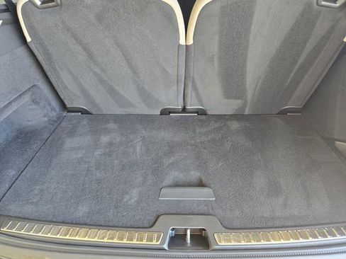 Used 2025 Volvo XC90 T8 Core image 36