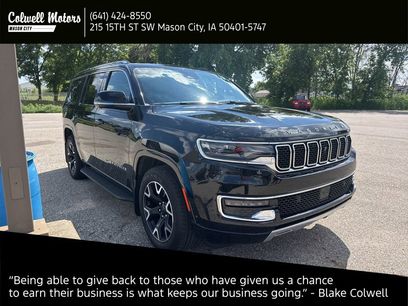 Used 2025 Jeep Wagoneer Series III w/ Mopar Step-Up Package