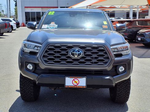 Used 2022 Toyota Tacoma TRD Off-Road w/ Technology Package RWD image 2
