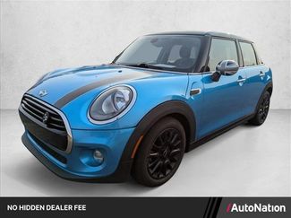 Used 2016 MINI Cooper 4-Door Hardtop FWD video 1