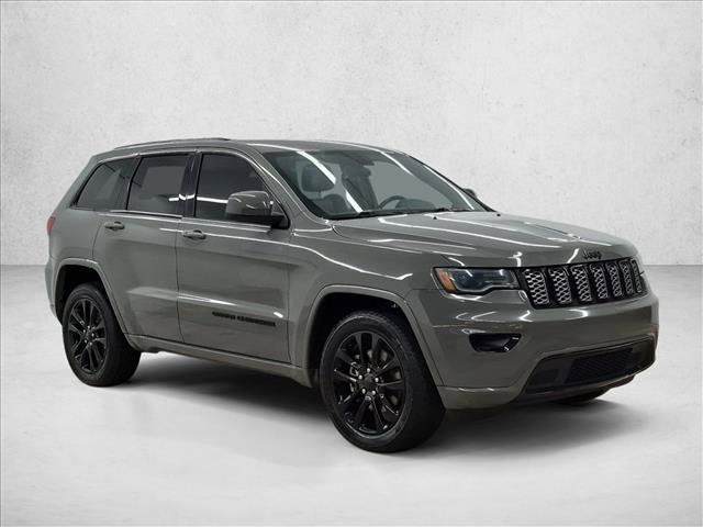 Used 2021 Jeep Grand Cherokee Laredo X RWD image 3