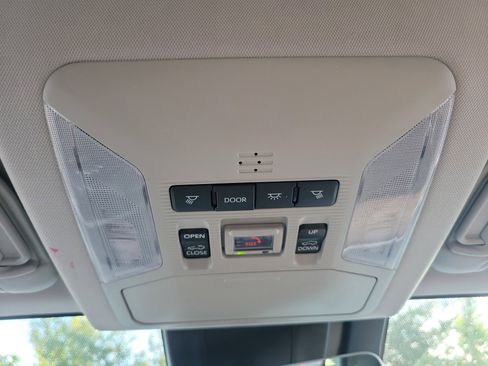 Used 2025 Toyota RAV4 Limited image 22