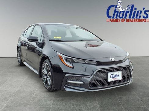 Used 2022 Toyota Corolla SE image 3