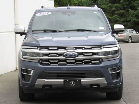 Used 2023 Ford Expedition Platinum AWD/4WD image 3