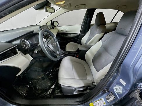 Used 2022 Toyota Corolla LE image 13