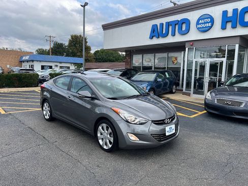 Used 2013 Hyundai Elantra Limited w/ Technology Pkg FWD image 3