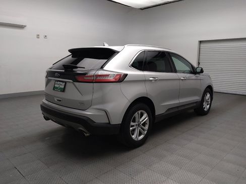 Used 2019 Ford Edge SEL image 9