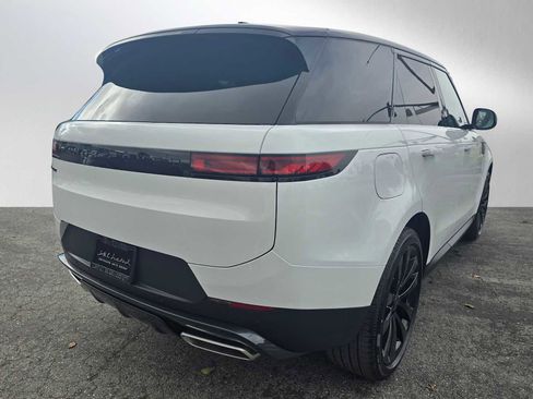 New 2026 Land Rover Range Rover Sport SE AWD/4WD image 5