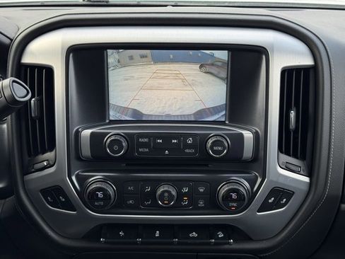 Used 2018 GMC Sierra 1500 SLT w/ SLT Premium Package image 4