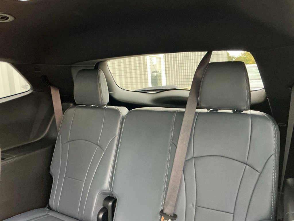 Used 2023 Buick Enclave Premium AWD/4WD image 20