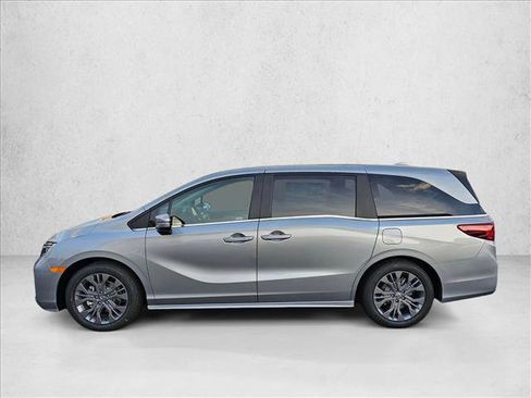 New 2026 Honda Odyssey Touring image 8