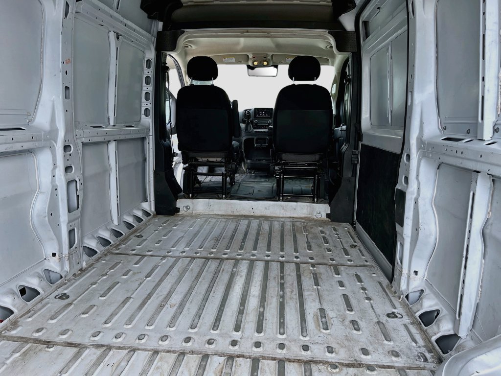 Used 2024 RAM ProMaster 2500 w/ Convenience Group FWD image 22