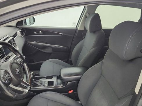 Used 2017 Kia Sorento FWD w/ LX Convenience Package image 38