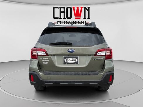 Used 2019 Subaru Outback 2.5i Premium w/ Popular Package #2 AWD/4WD image 4