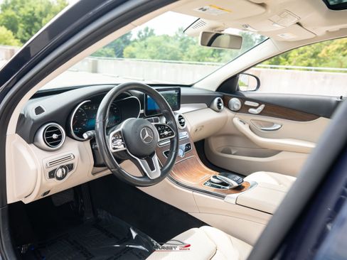 Used 2020 Mercedes-Benz C 300 4MATIC Sedan w/ Premium Package image 13