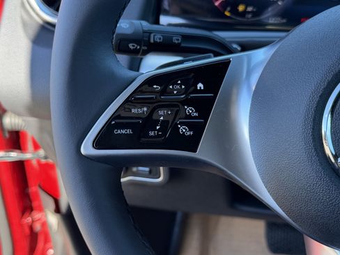 New 2026 Mercedes-Benz GLB 250 image 21