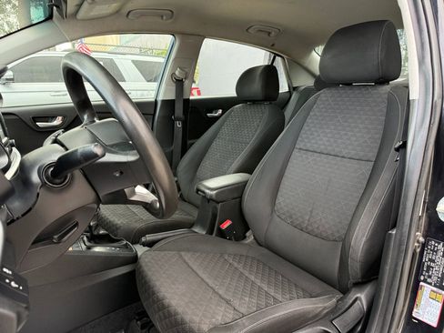 Used 2018 Kia Rio S image 11