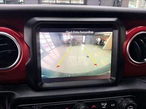 Used 2023 Jeep Wrangler Rubicon w/ LED Lighting Group AWD/4WD image 13