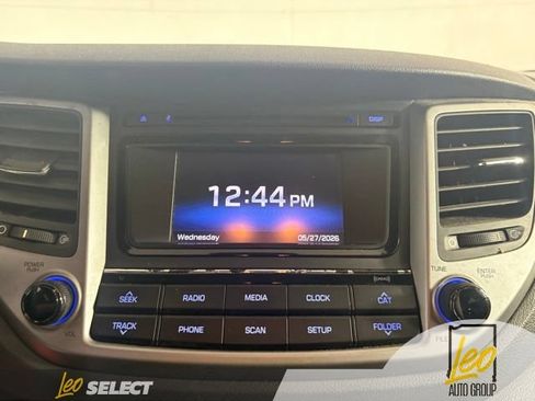 Used 2017 Hyundai Tucson SE w/ SE Popular Package 02 AWD/4WD image 14