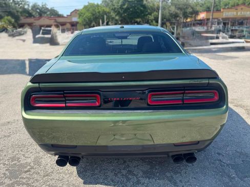 Used 2020 Dodge Challenger R/T RWD image 9