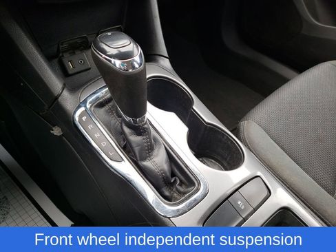 Used 2017 Chevrolet Cruze LT image 26