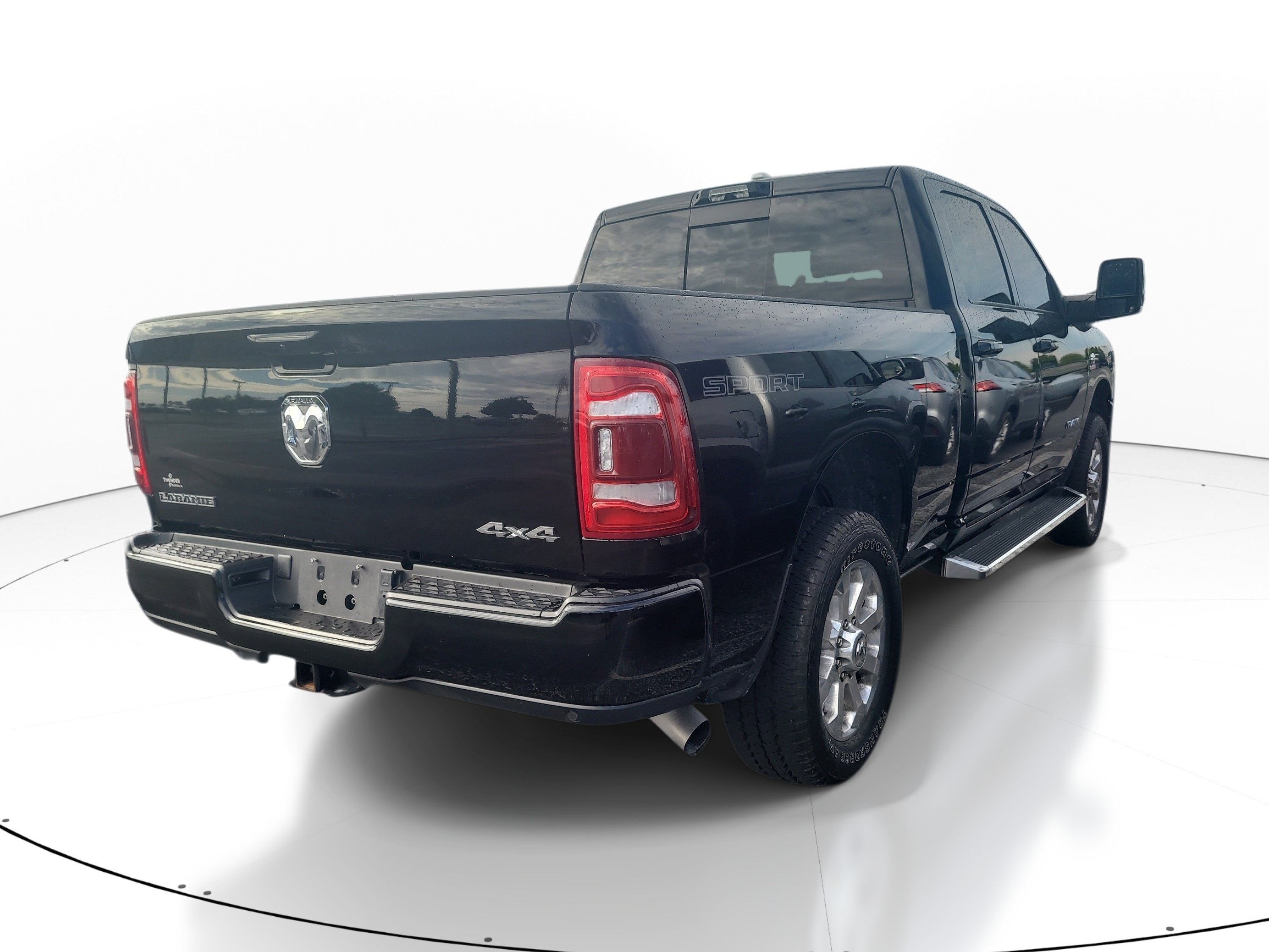 Used 2024 RAM 2500 Laramie w/ Sport Appearance Package AWD/4WD image 6