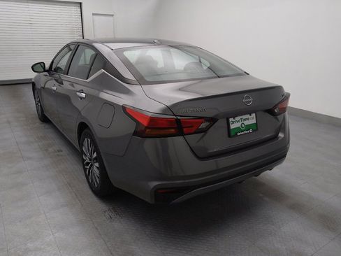 Used 2023 Nissan Altima 2.5 SV image 5