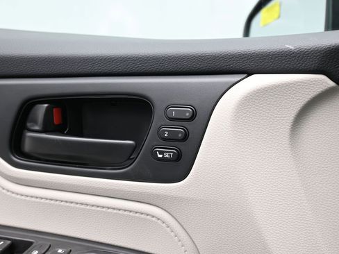 New 2026 Honda Odyssey EX-L image 32